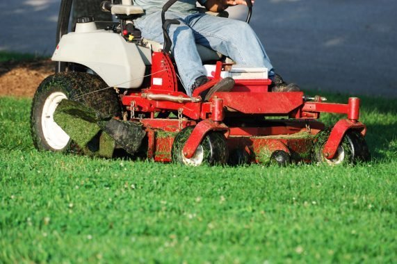 ZTR Lawn Mower Maintenance Schedule And Log - MowMore